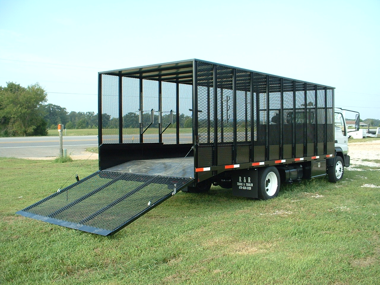 20' Landscaper-truck 2