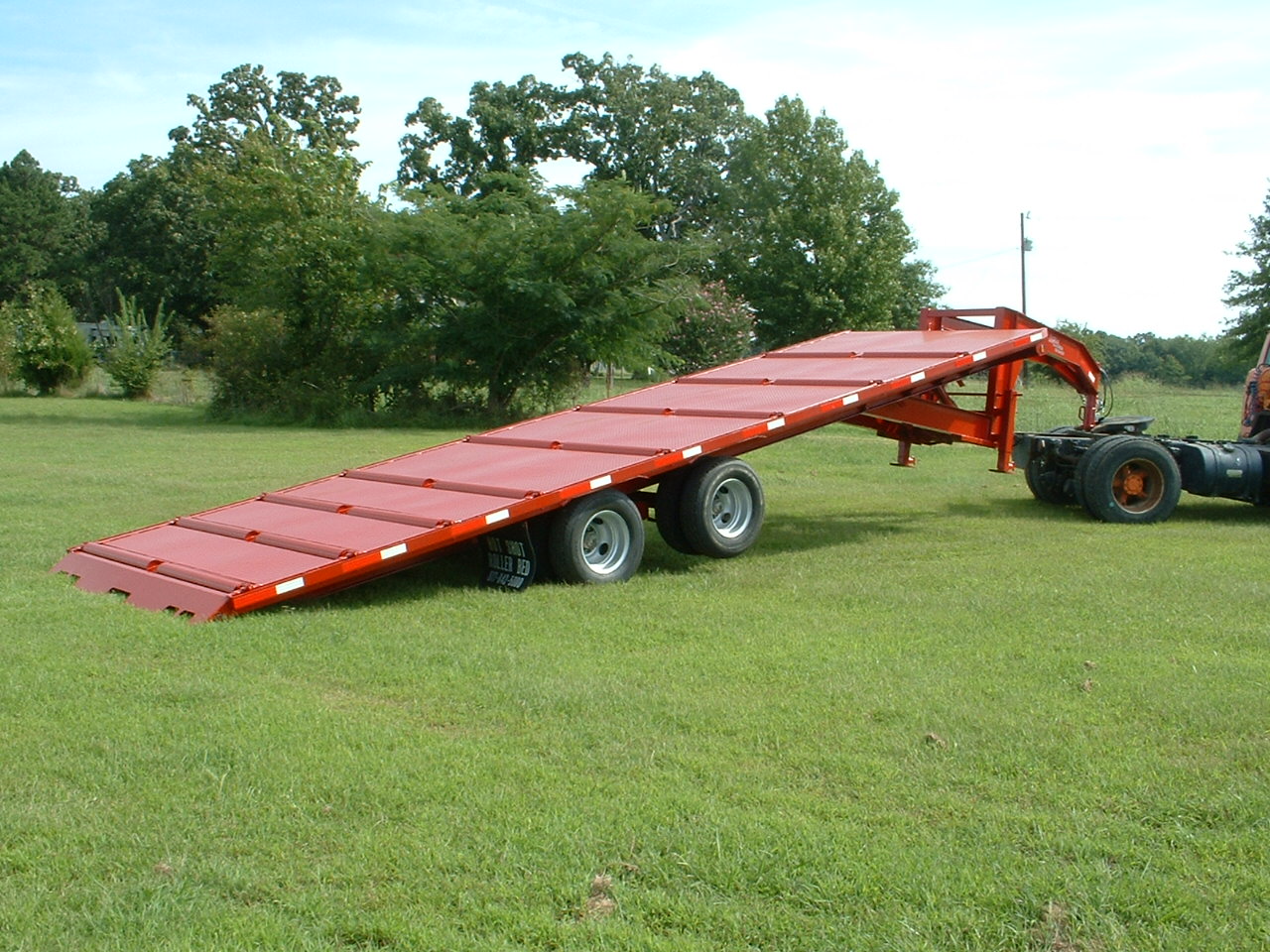28' rollerbed-tilt-trailer